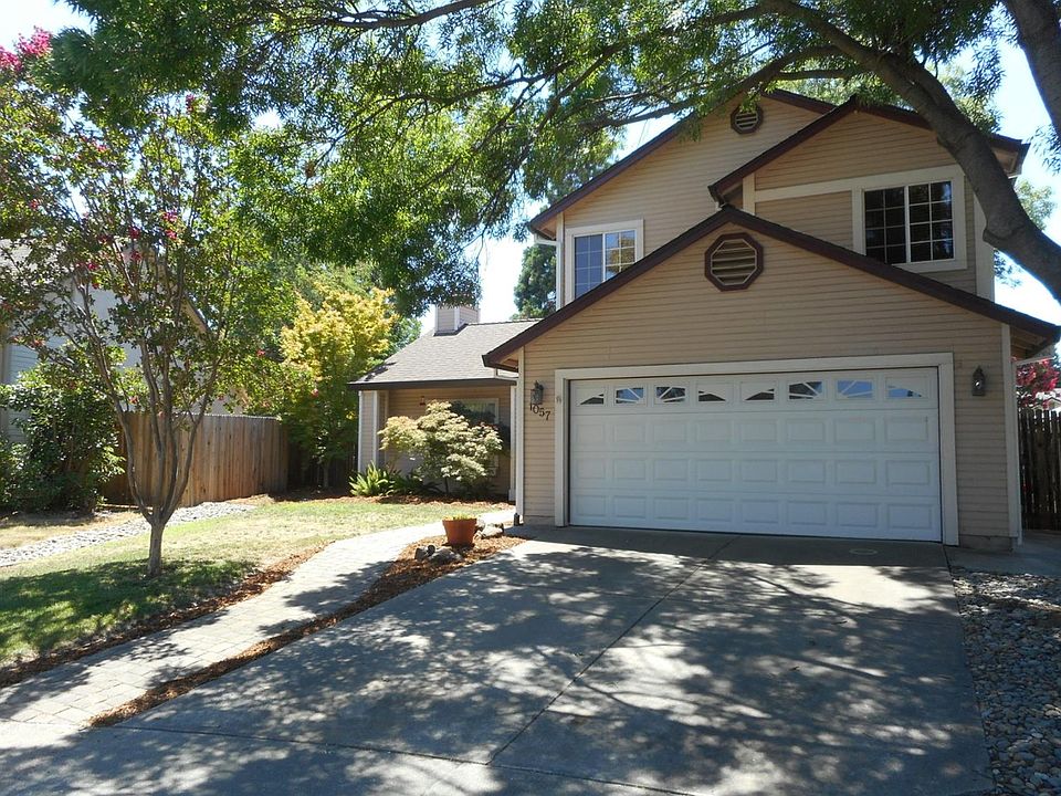 2nd image of 1057 McRae Way