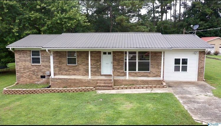 1st image of 142 Lee Dr