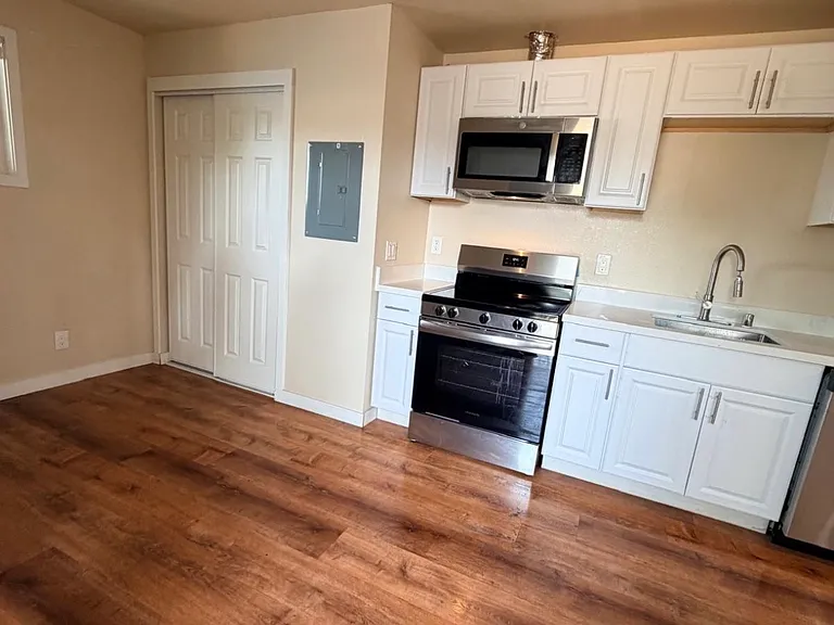 1051 SW 151st St #311 — Photo 8