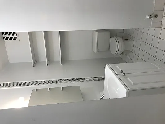 Rented by Chartwell Manhattan Realty | media 8