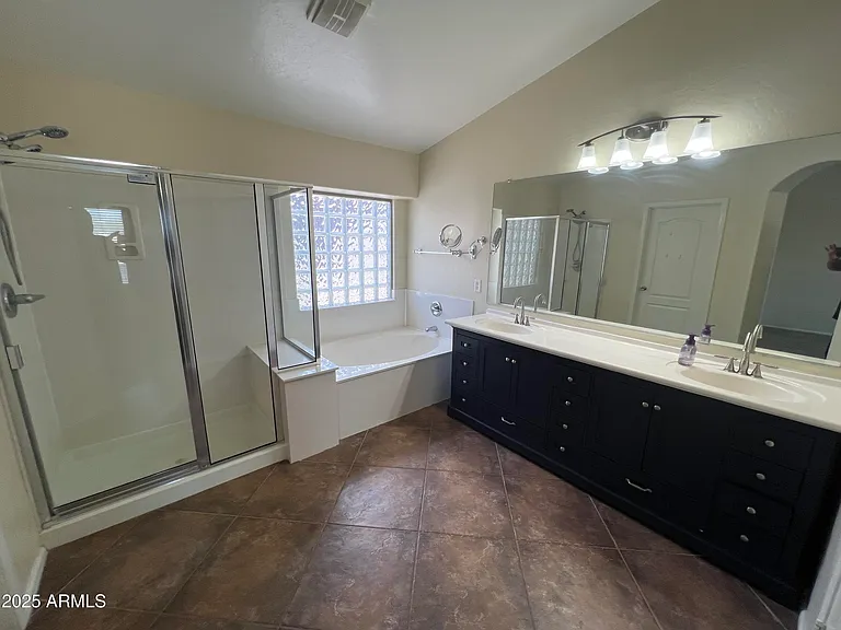 16209 W Hilton Ave — Photo 11