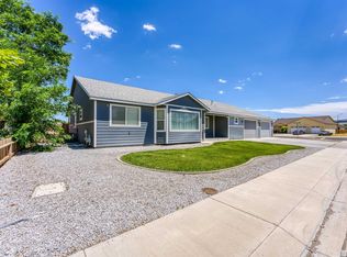 106 Mountain View Dr, Fernley, NV 89408