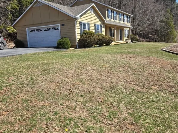 356 Maple Ridge Drive, Boone, NC 28607