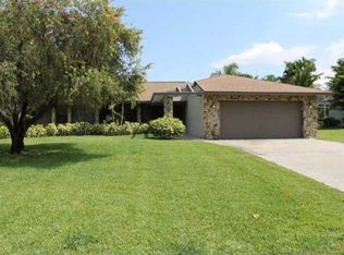 8192 SE Cumberland Cir, Hobe Sound, FL 33455