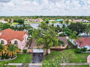 7231 NW 47th Pl, Fort Lauderdale, FL 33319