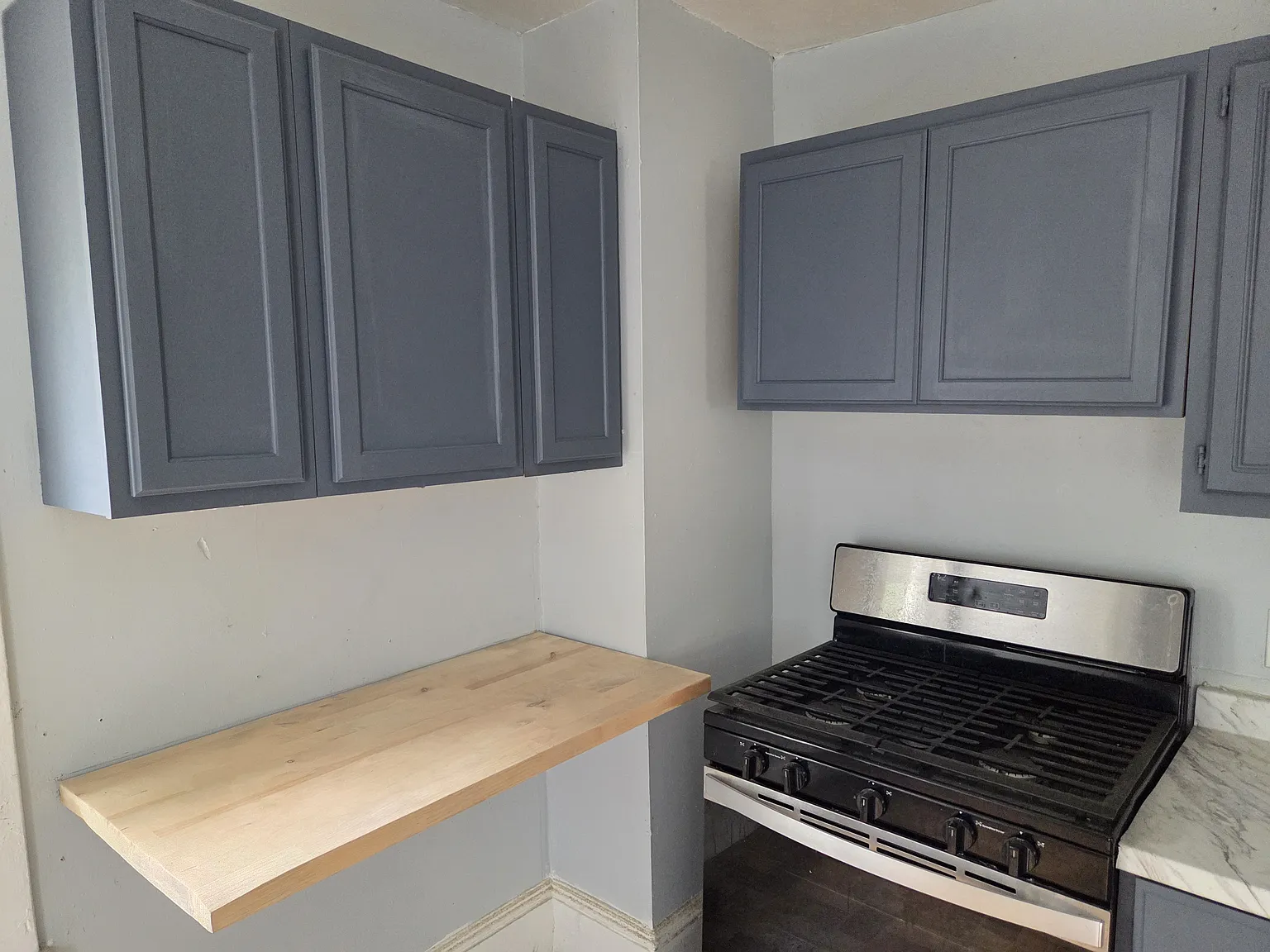 4 bed, 1600 sqft, $1,299 — Photo 3