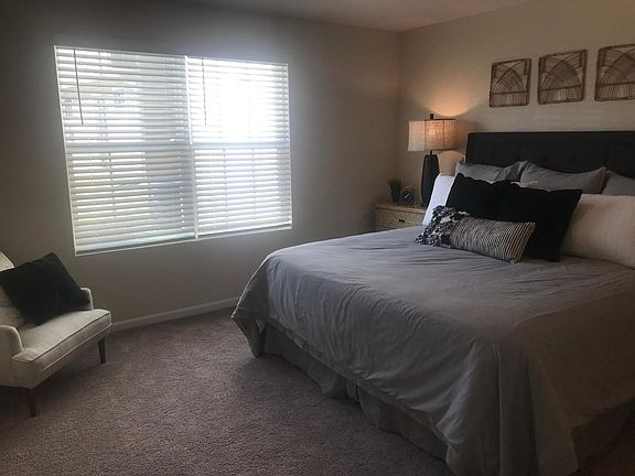 master bed 1st floor