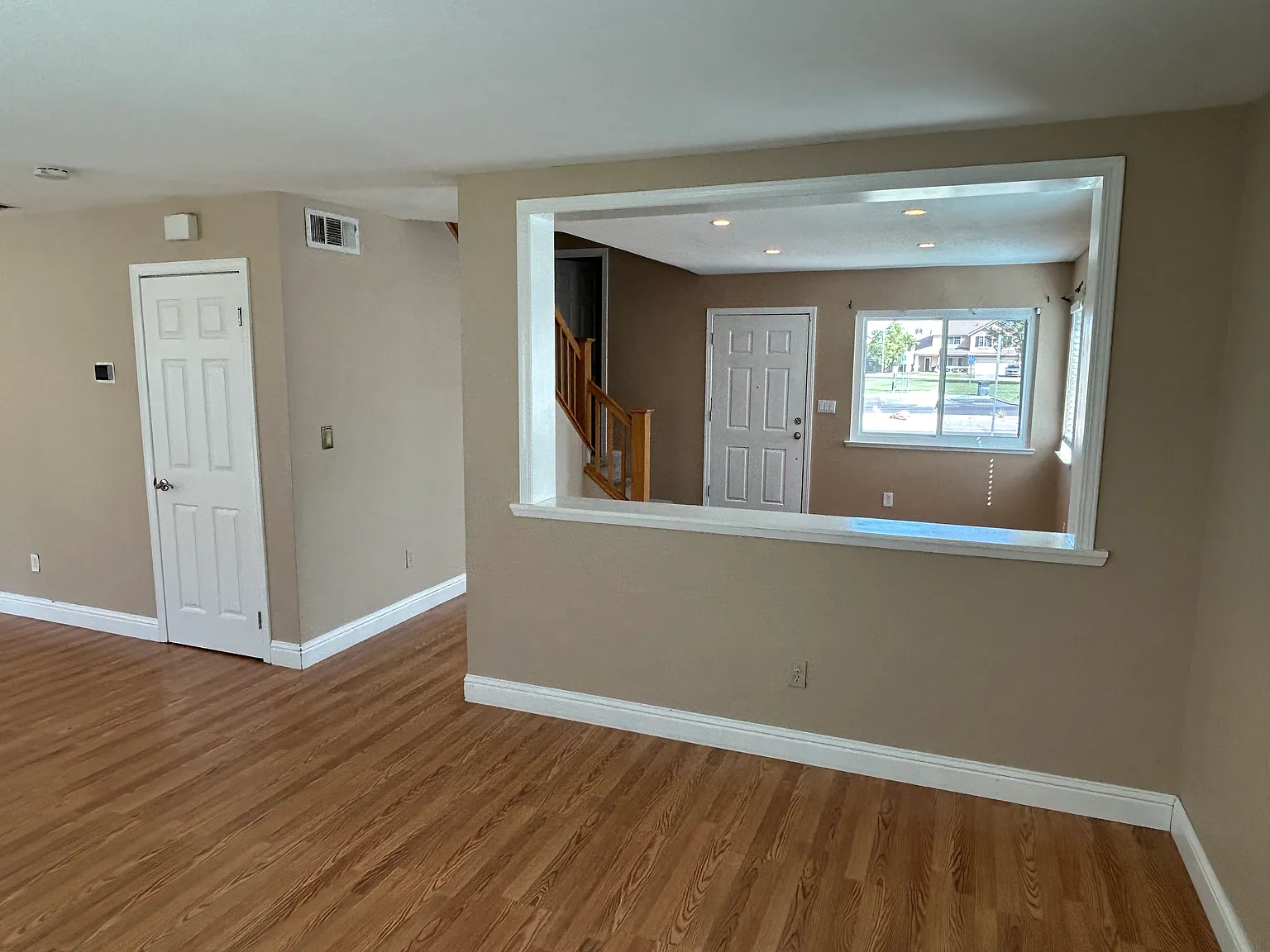 4 bed, 2.5 bath, 1861 sqft, $3,450 — Photo 2