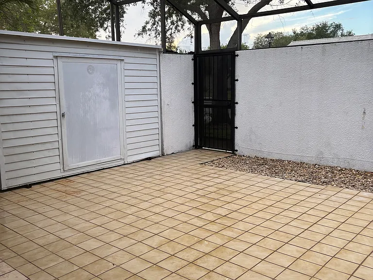 12331 SW 148th Ter — Photo 16