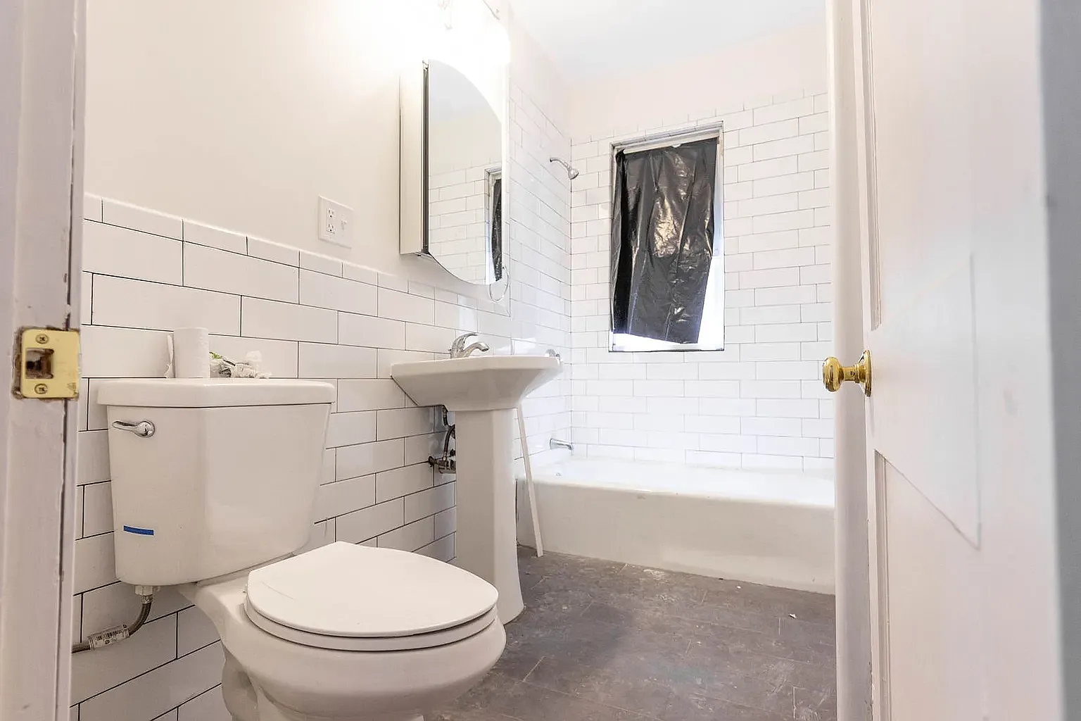2 bed, $2,300 — Photo 3