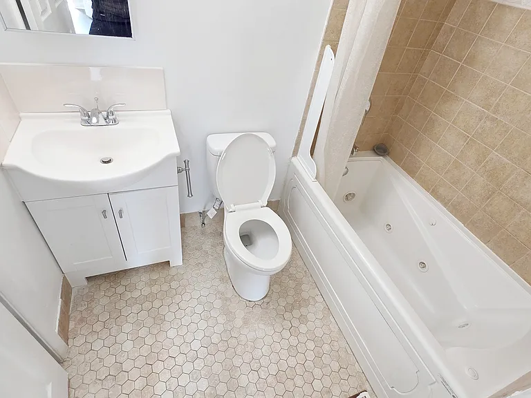 4 Aldeburgh Ct — Photo 19