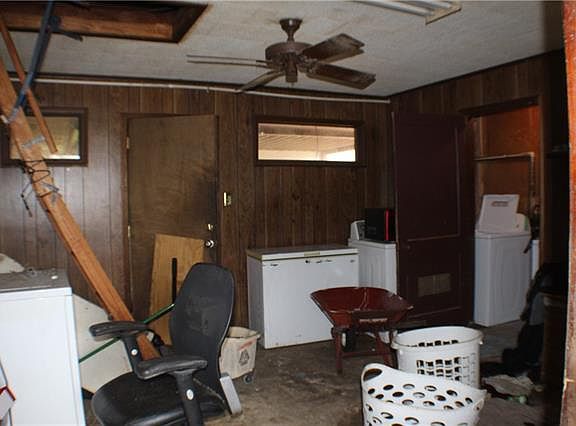 2nd image of 1418 Loretto Ave