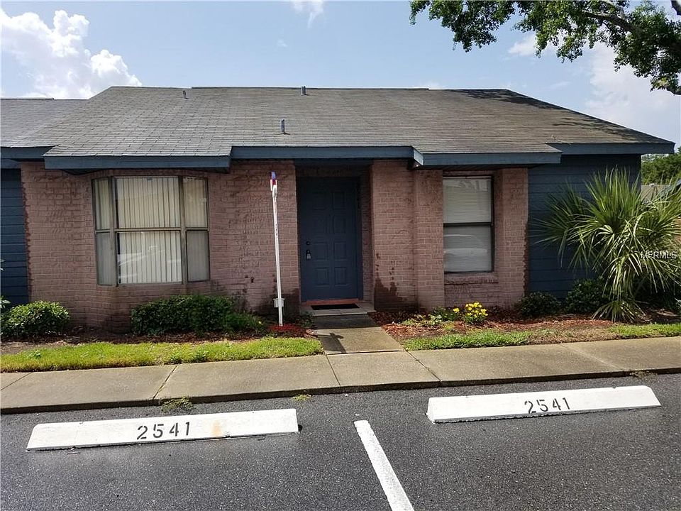 1st image of 2541 King Oak Cir