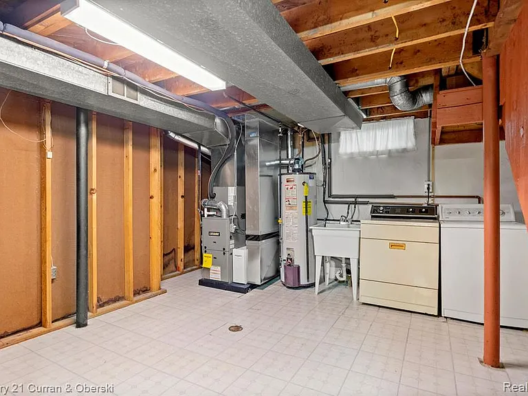 32624 Windsor St — Photo 21