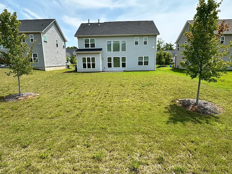 1139 Overlake Dr — Photo 11