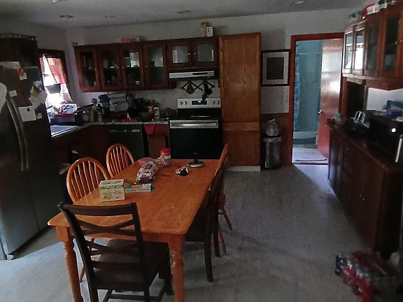 4th image of 243 Polk Rd #50
