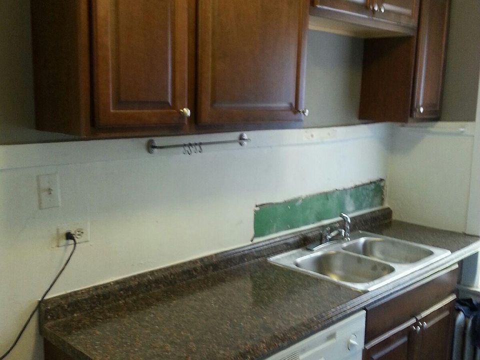 1st image of 1952 W Wilson Ave APT 3AA