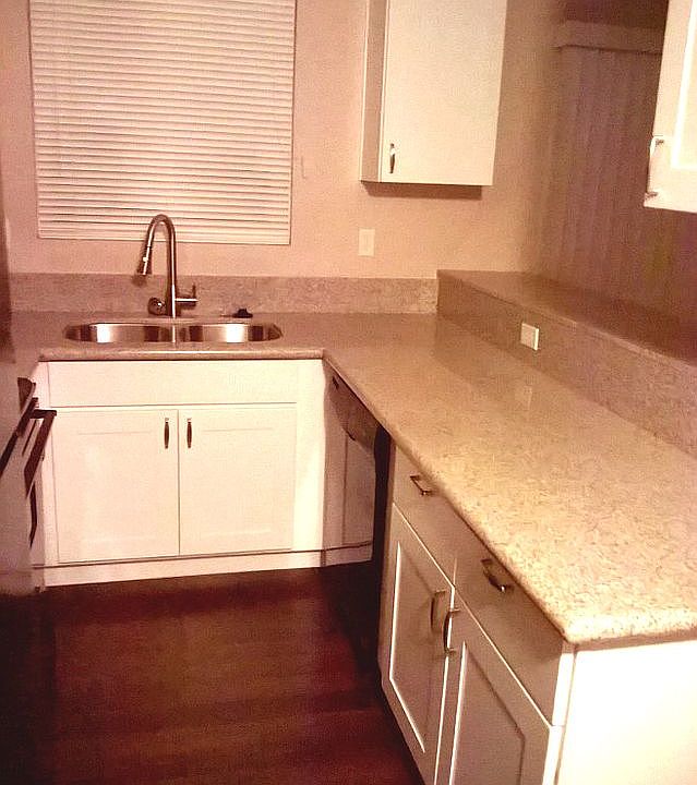 1st image of 4070 Wabash Ave APT 4