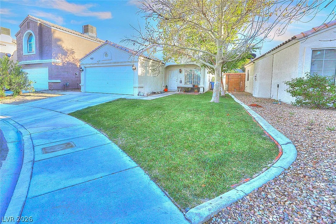 2 bed, 2.0 bath, 1376 sqft, $1,650 — Photo 2