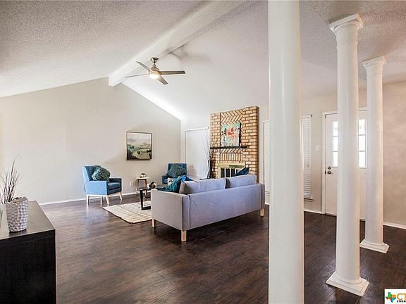 5th image of 2901 Persimmon Dr