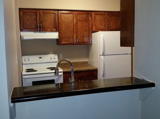 601 Crescent Dr APT 4, Champaign, IL 61821