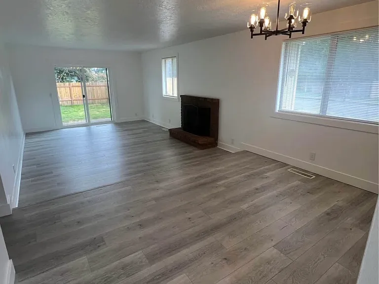 1015 Raffon Ct SE #1015 — Photo 3