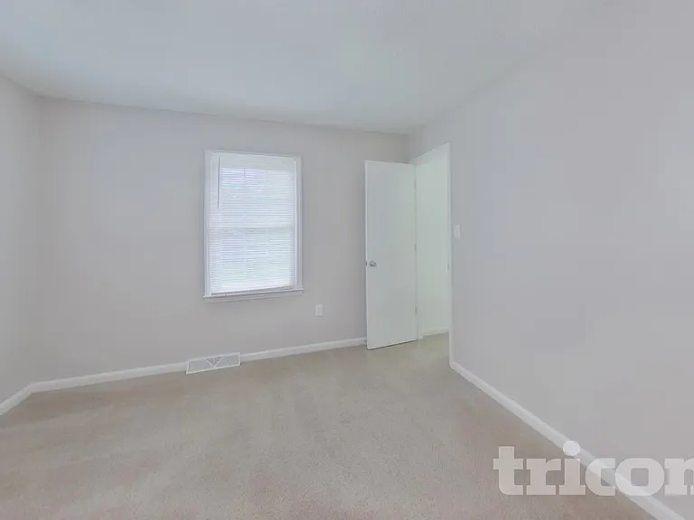 8339 Mission Hills Rd — Photo 8