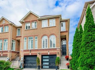 8H Hycrest Ave, Toronto, ON M2N 5G1