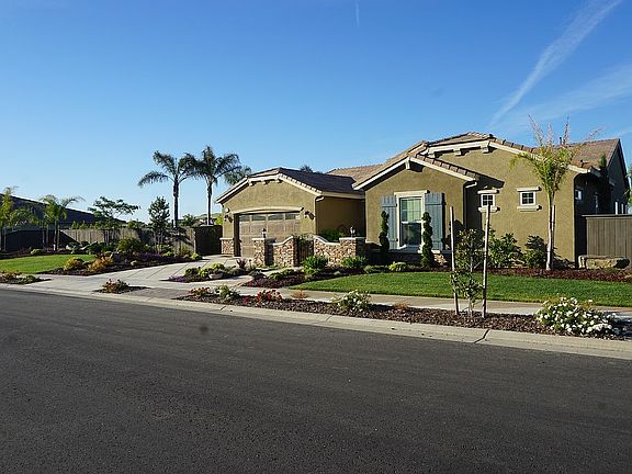 2nd image of 2670 Cobble Rock Way