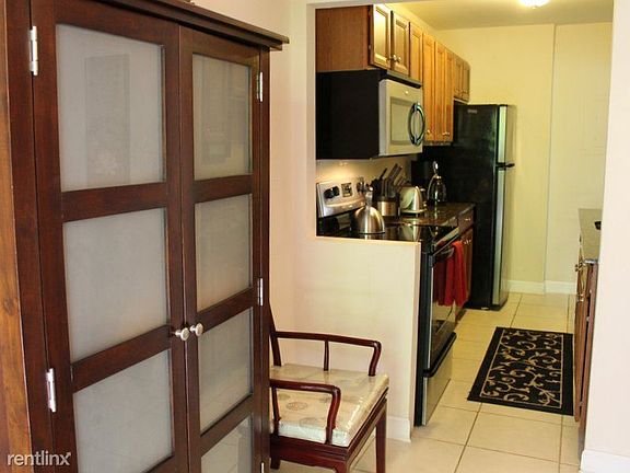 Emma's Escape - Key West - kitchen 1