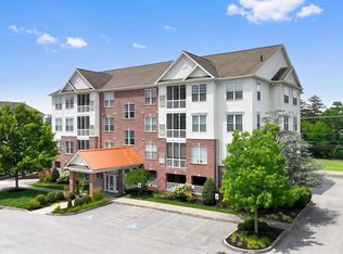 1050 Crest Way APT 304, York, PA 17403