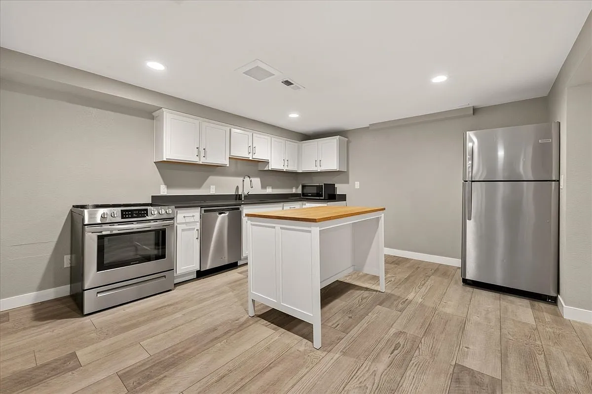 1734 King Street, Unit B — Photo 3