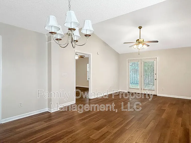 112 Stewart Pl — Photo 12