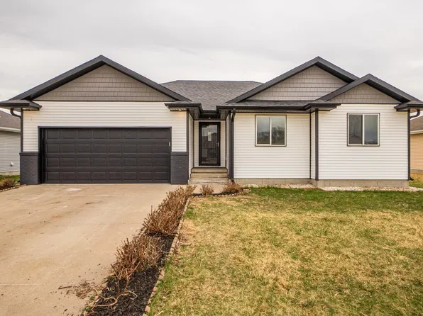 509 E 25th St, South Sioux City, NE 68776