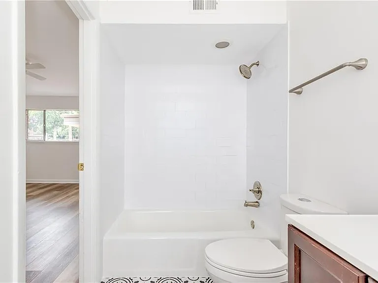 346 Carpenter Dr #20 — Photo 31