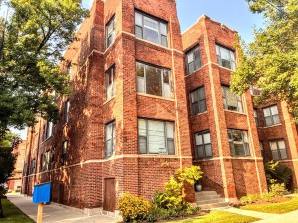 2458 W Eastwood Ave #2, Chicago, IL 60625