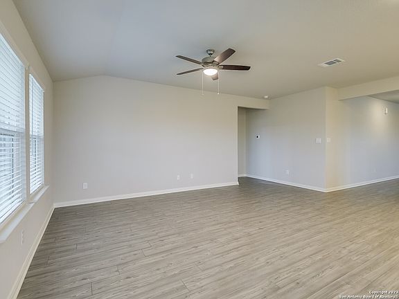 5th image of 11302 Acorn Bluff