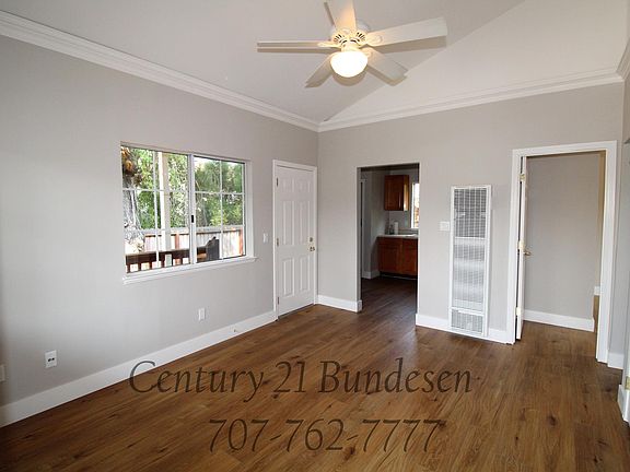 3rd image of 821 Western Ave