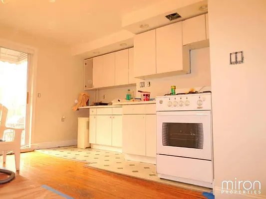 Rented by Miron Properties | media 3