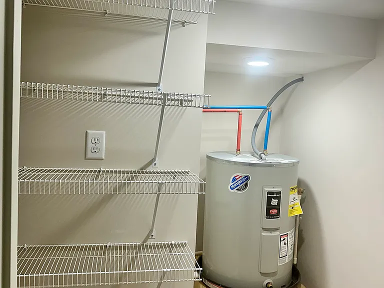 15 Vine St NE #15 — Photo 15