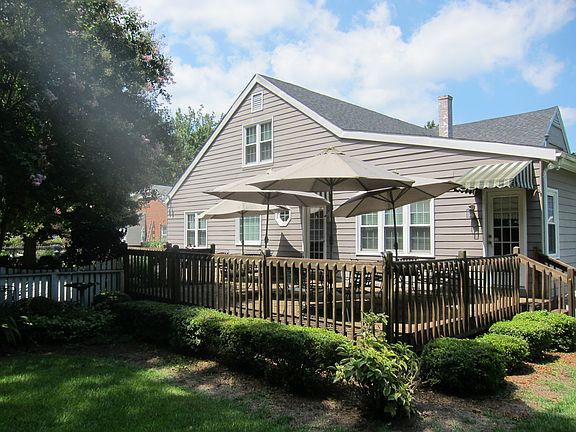 Back of house, large deck