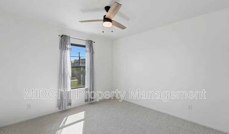 1198 Green Hill Dr — Photo 21