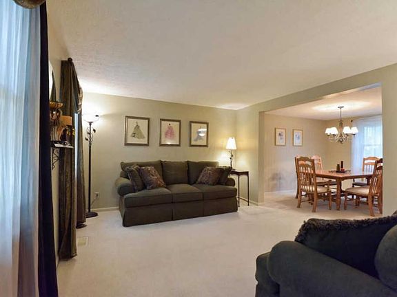 2nd image of 3224 Kellingsworth Way
