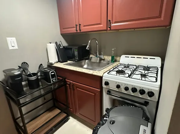 474 Ninth Avenue image 8 of 13