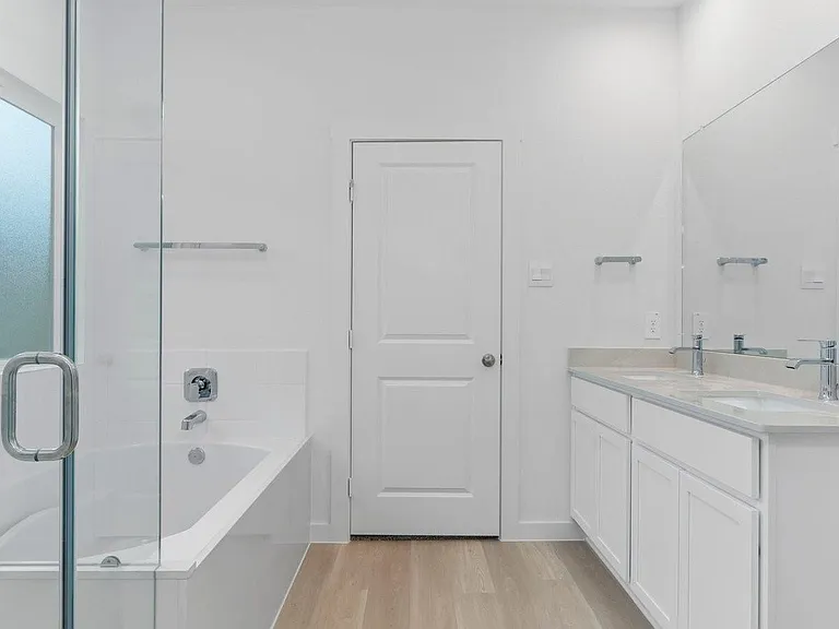 7839 Cavour Dr — Photo 17