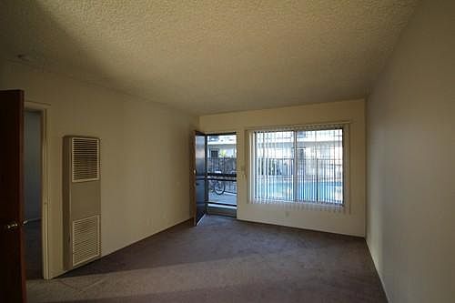 4th image of 550 N Catalina Ave APT 7