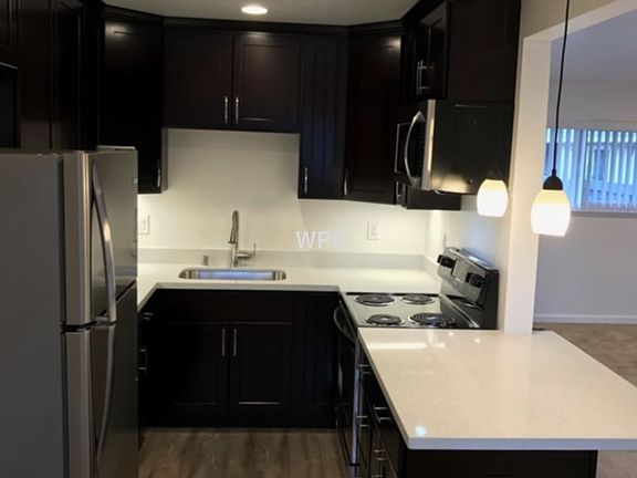 3rd image of 1698 Ontario Dr APT 22
