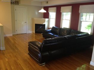 384 Washington St #G, Somerville, MA 02143