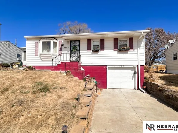 806 W 33rd Ave, Bellevue, NE 68005