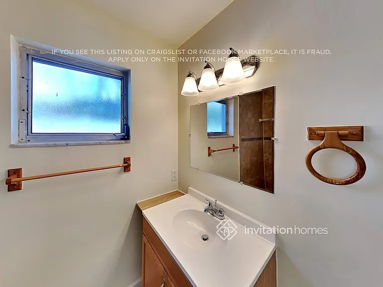 424 Crosswinds Dr — Photo 9